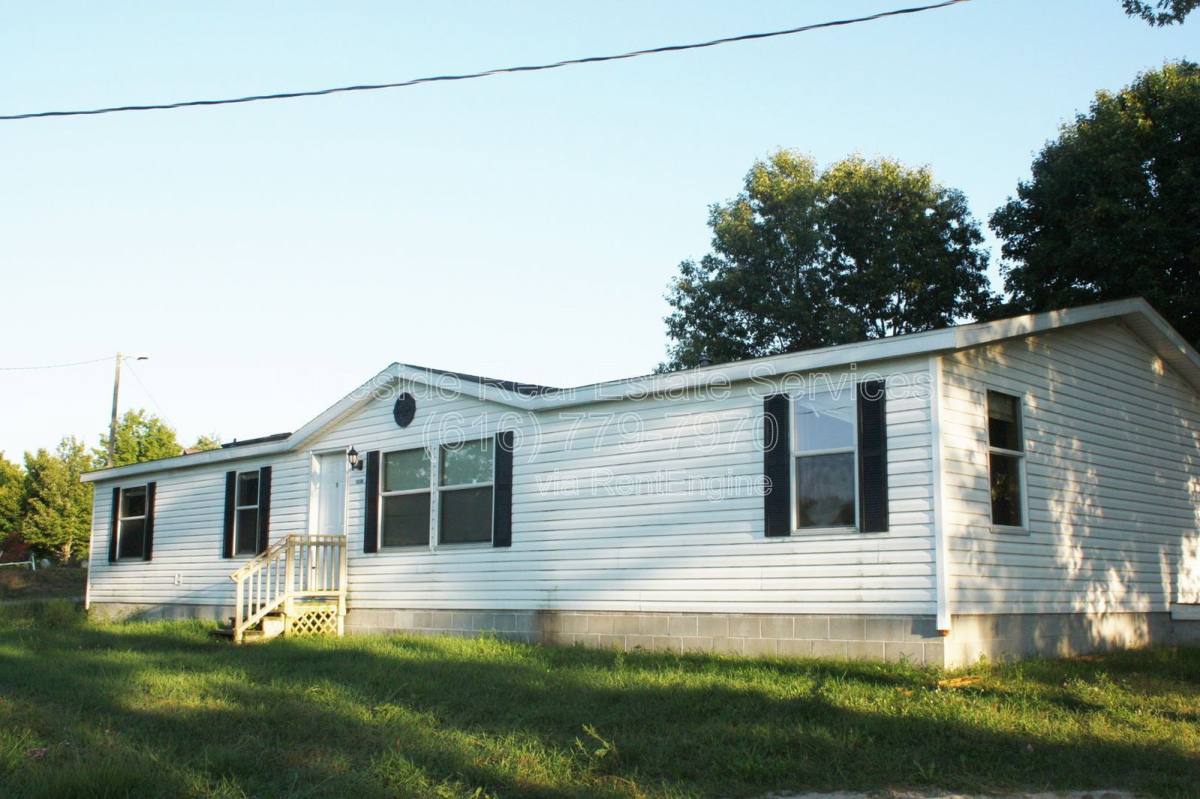 Apartment for rent at 10500 21 Mile Rd NE, Sand Lake, MI 49343