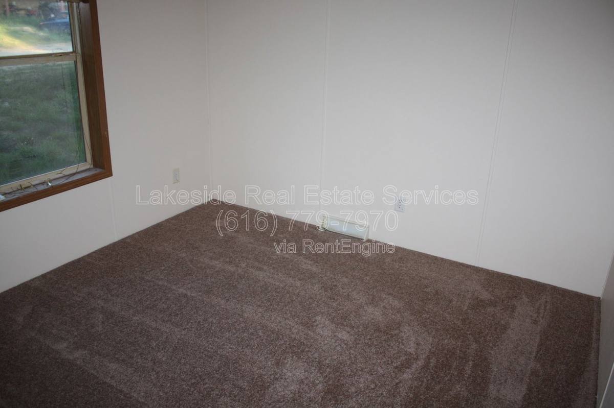 Apartment for rent at 10500 21 Mile Rd NE, Sand Lake, MI 49343