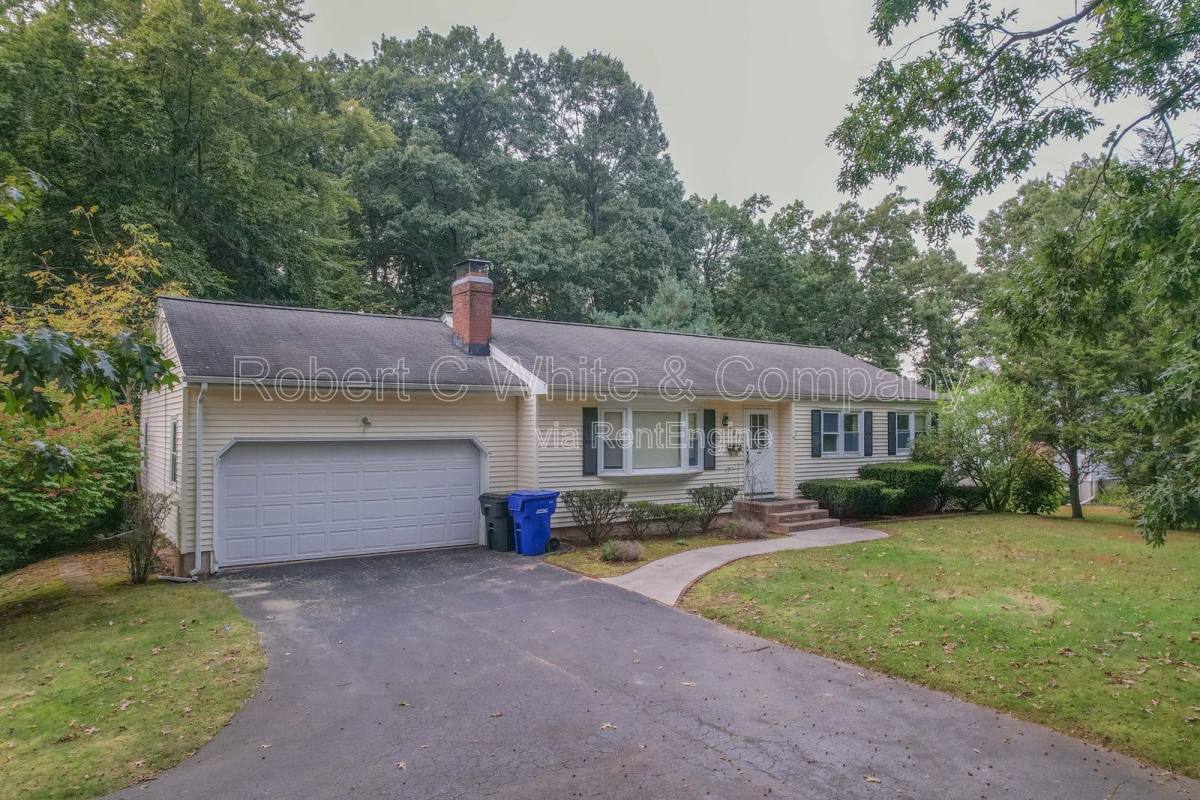 House for rent at 427 Graham Rd, South Windsor, CT 06074