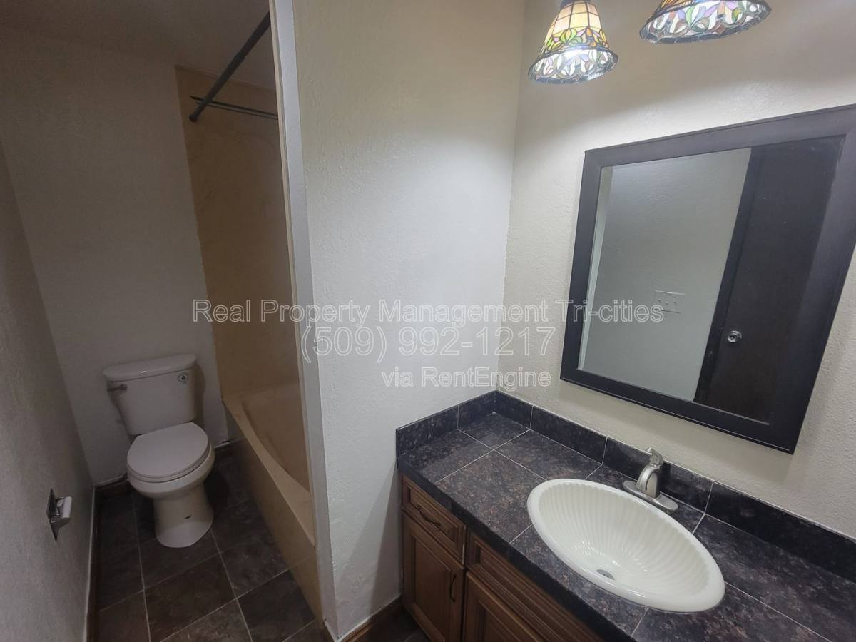 Condo for rent at 3121 W Hood Ave #G106, Kennewick, WA 99336