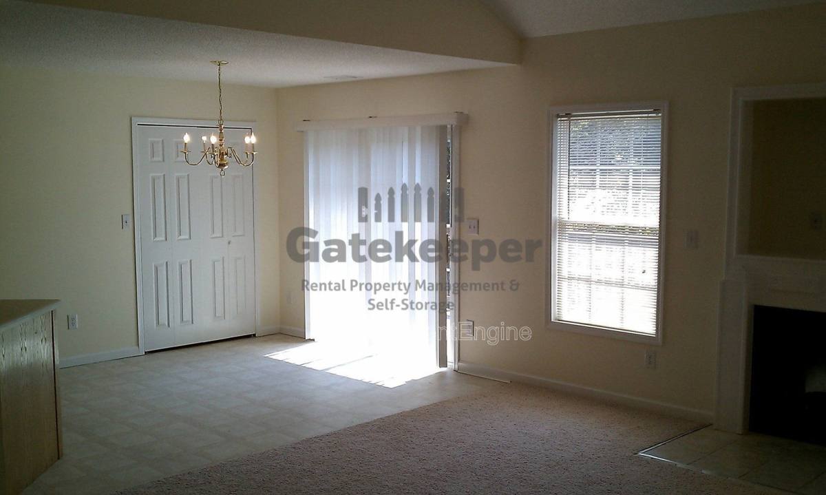 House for rent at 3161 Glen Hollow Dr, Rex, GA 30273