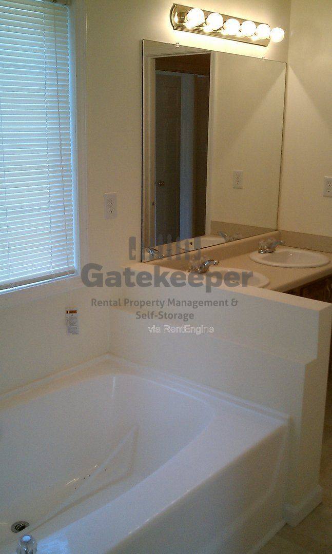 House for rent at 3161 Glen Hollow Dr, Rex, GA 30273