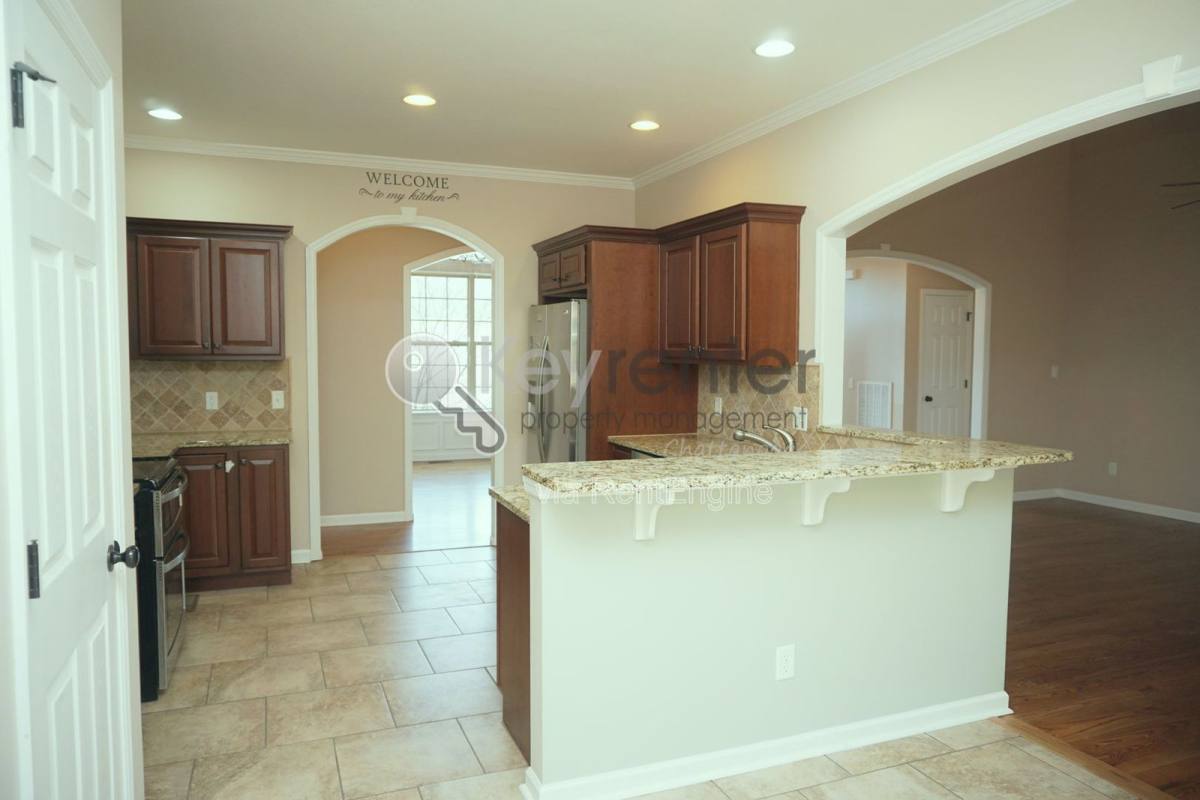 House for rent at 6967 Neville Dr, Ooltewah, TN 37363