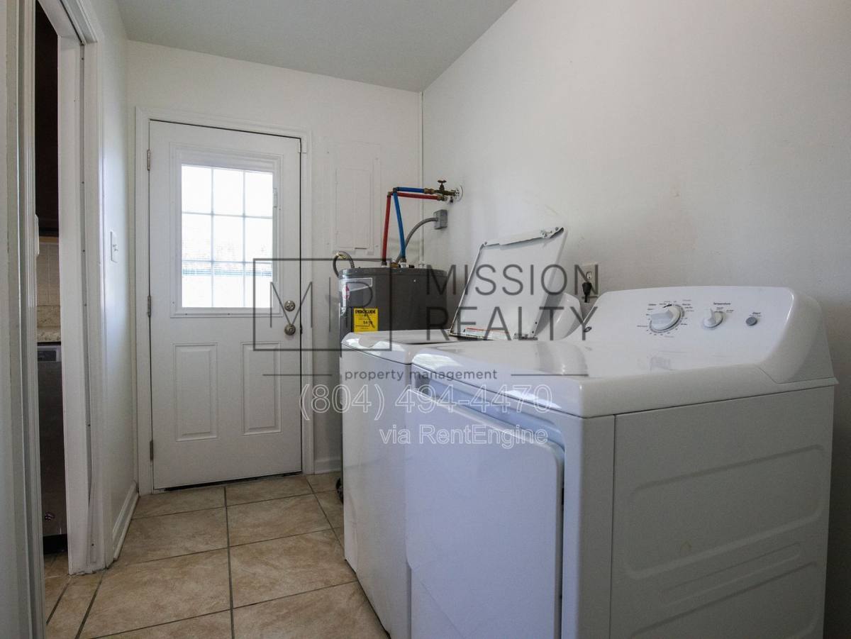 House for rent at 1649 Delmar Ave, Petersburg, VA 23803