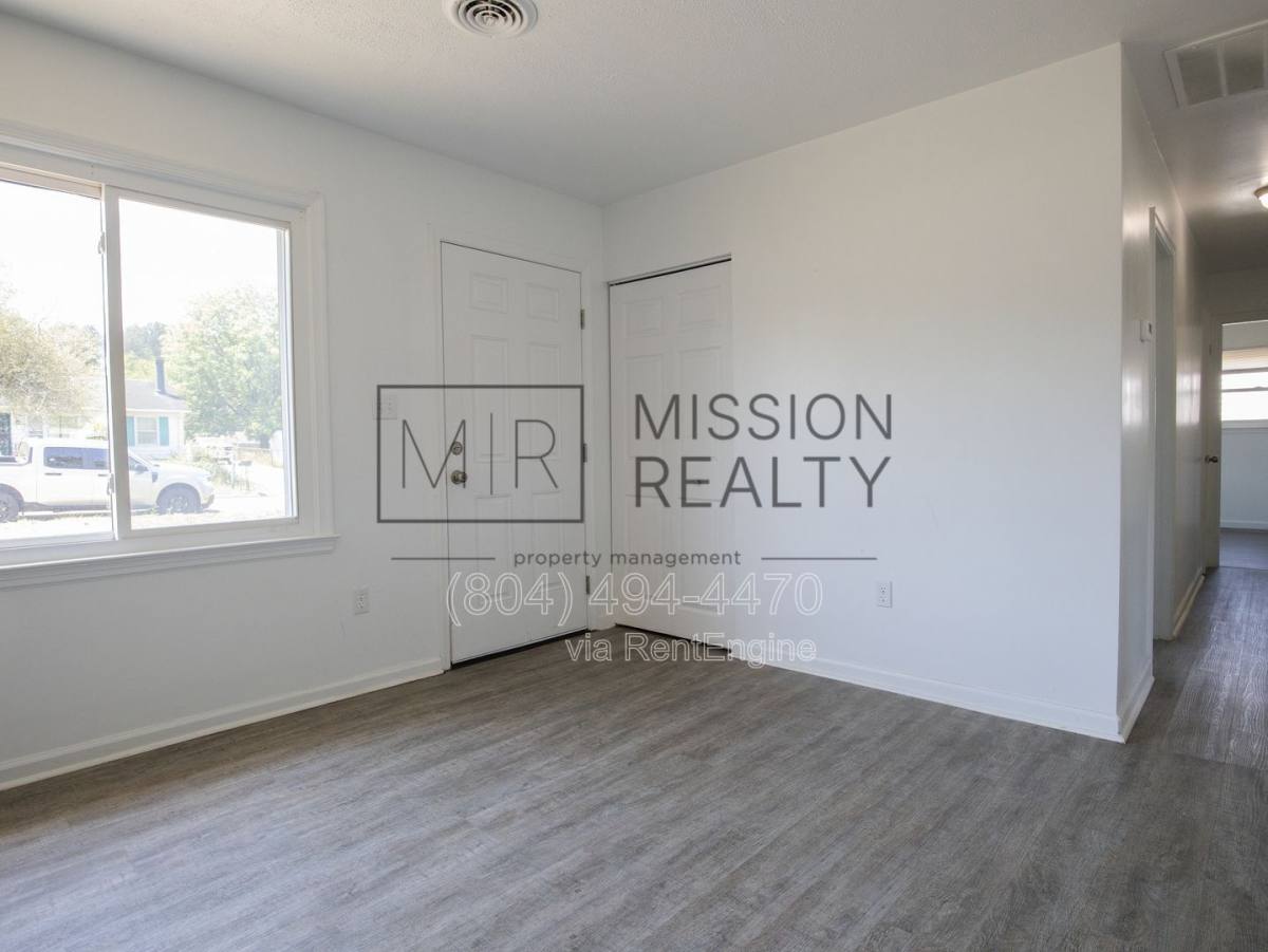 House for rent at 1649 Delmar Ave, Petersburg, VA 23803