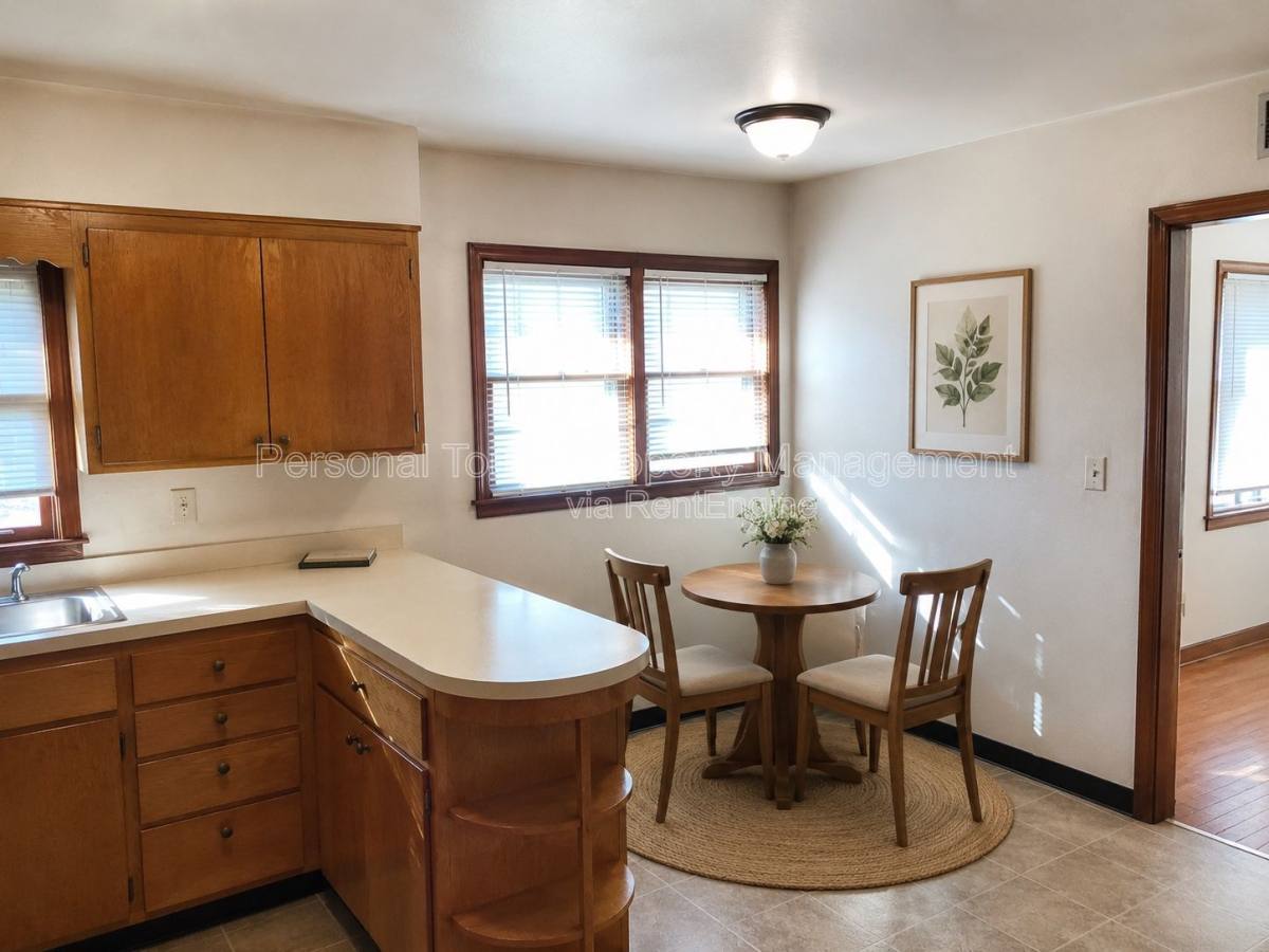 House for rent at 1818 5th Ave S, Moorhead, MN 56560