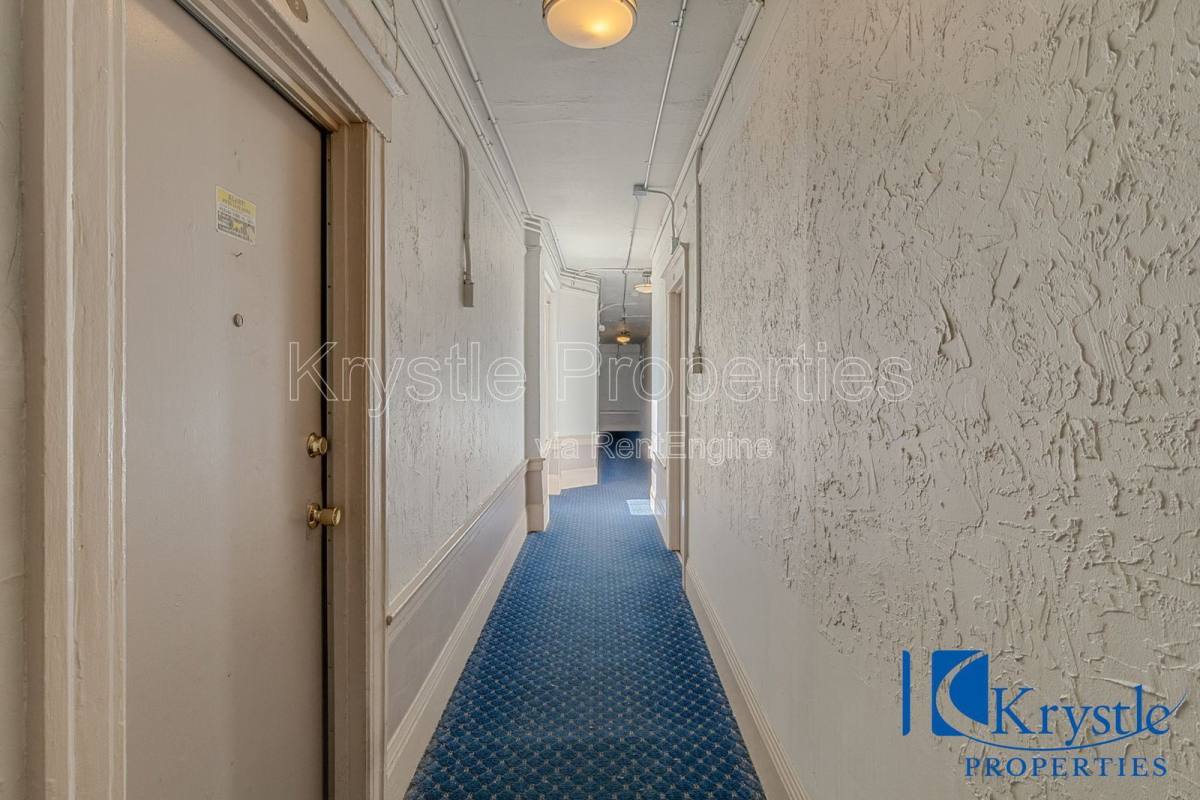 Apartment for rent at 310 W St #2, Crockett, CA 94525