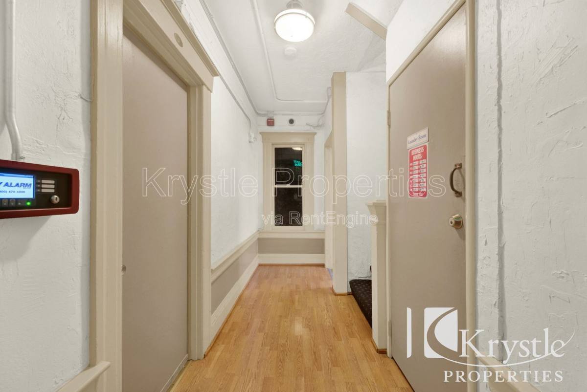 Apartment for rent at 310 W St #2, Crockett, CA 94525
