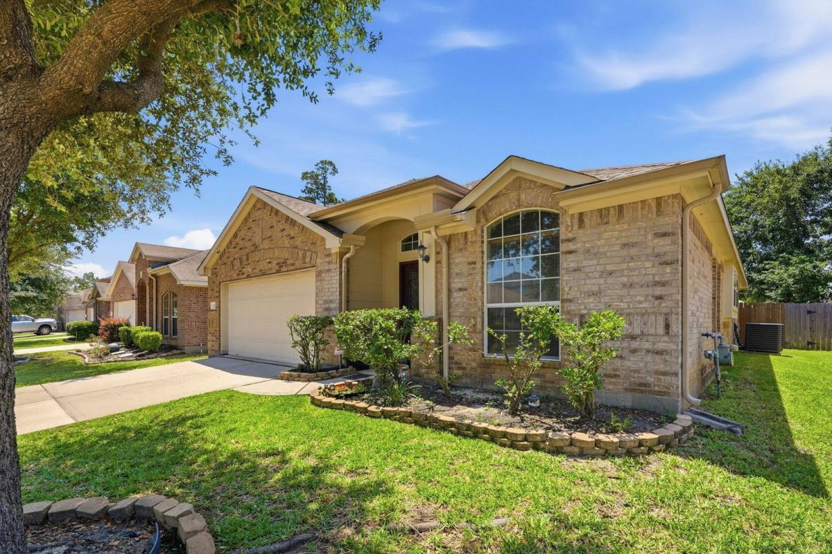 House for rent at 8022 Atwood Hills Lane, Humble, TX 77338