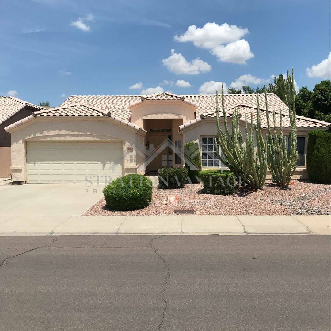 House for rent at 6714 W Wahalla Lane, Glendale, AZ 85308