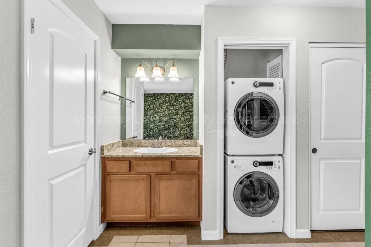 Apartment for rent at 300 Glenwood Circle #294, Monterey, CA 93940
