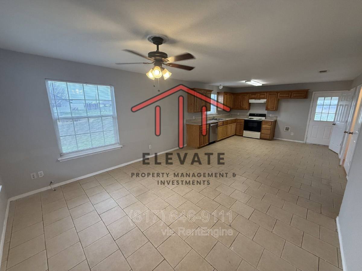 Apartment for rent at 209 Blue Bell Court, Weatherford, TX 76088