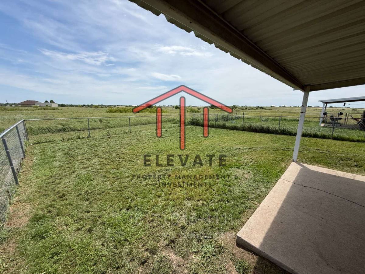 Apartment for rent at 209 Blue Bell Court, Weatherford, TX 76088