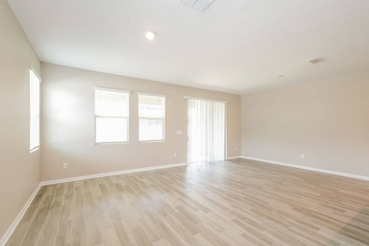 Townhouse for rent at 1102 Arbour Verde Court, Tampa, FL 33613