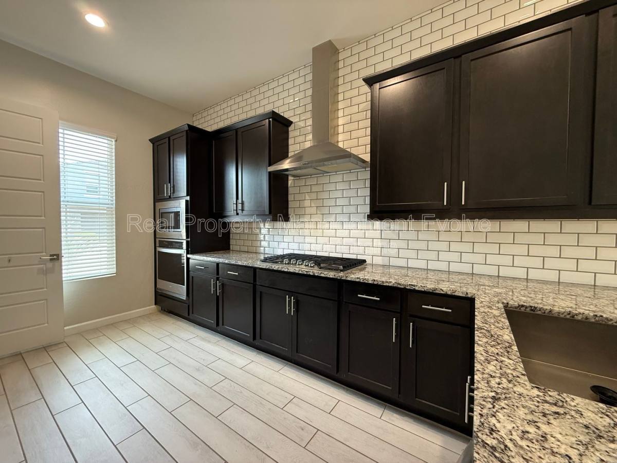 House for rent at 5118 E Anderson Dr, Scottsdale, AZ 85254