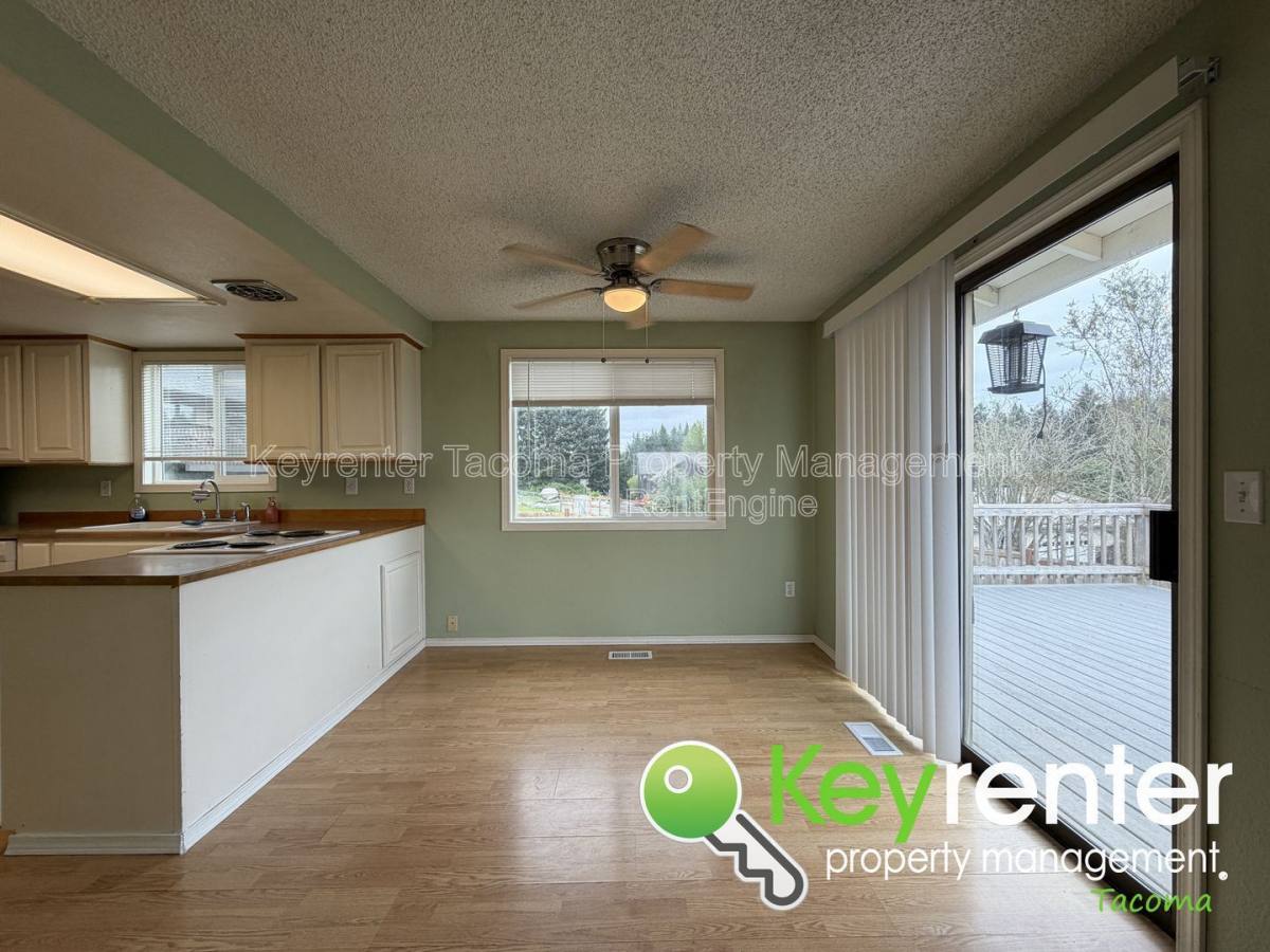 House for rent at 25313 103rd Ave E, Graham, WA 98338