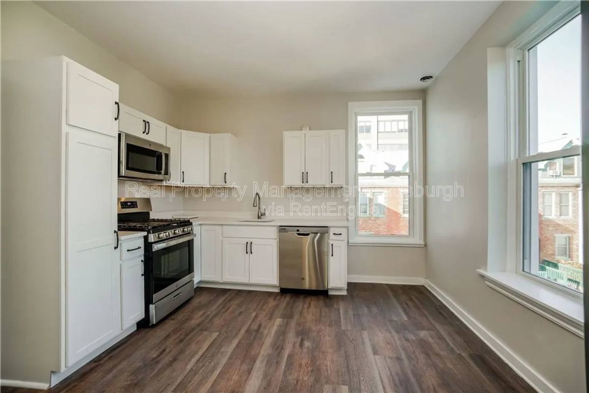 Apartment for rent at 2123 Sidney St, Pittsburgh, PA 15203