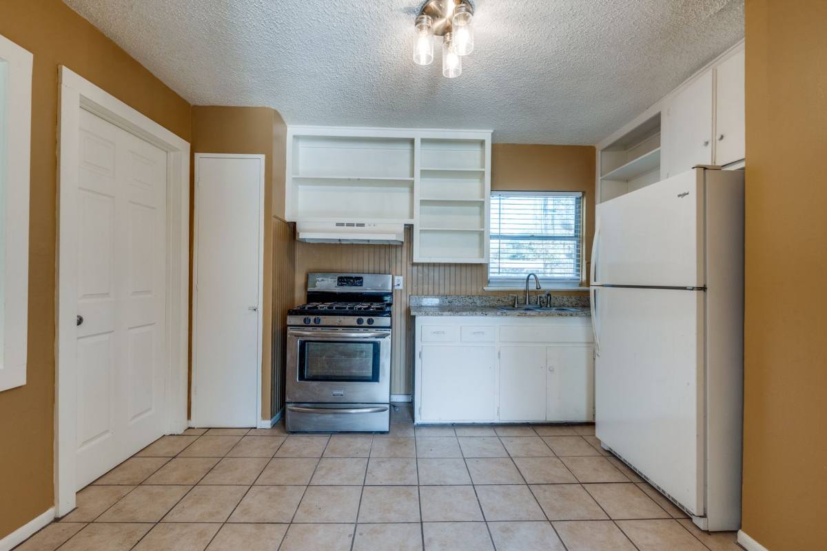 House for rent at 423 Olney Dr, San Antonio, TX 78209