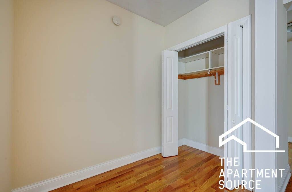 Apartment for rent at 1347 N Dearborn St #607, Chicago, IL 60610