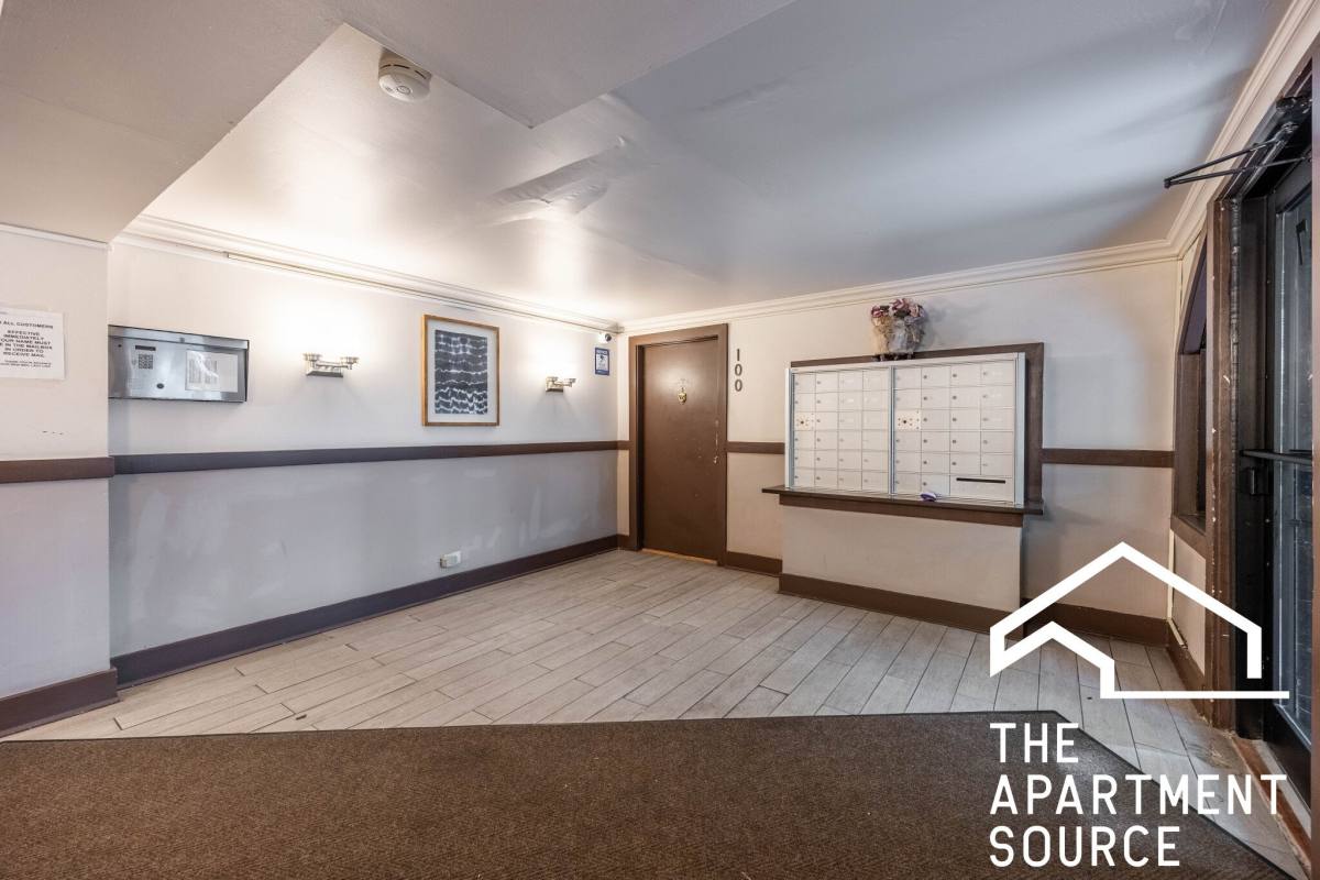 Apartment for rent at 1347 N Dearborn St #607, Chicago, IL 60610