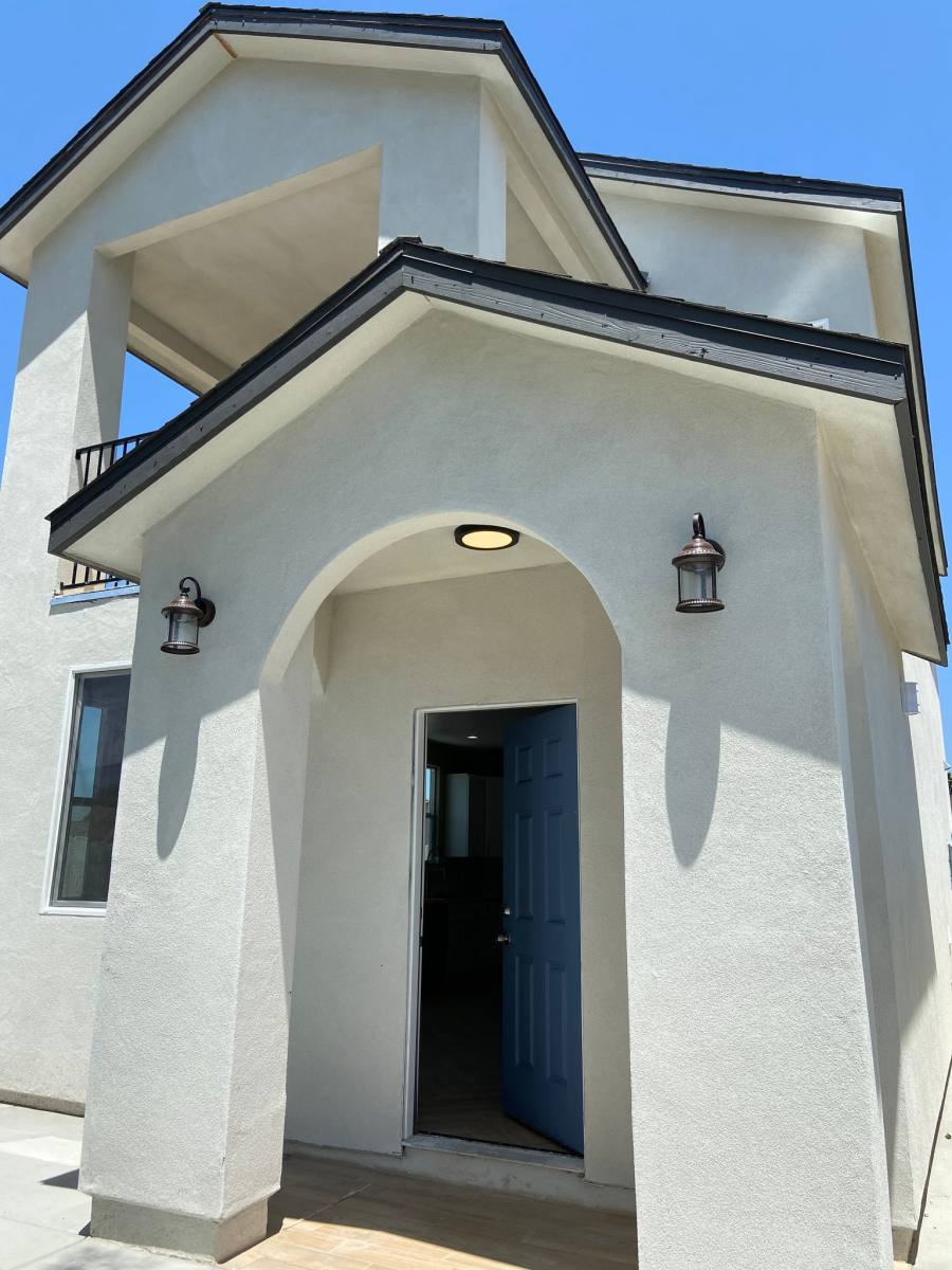 House for rent at 8708 Friant St, San Diego, CA 92126