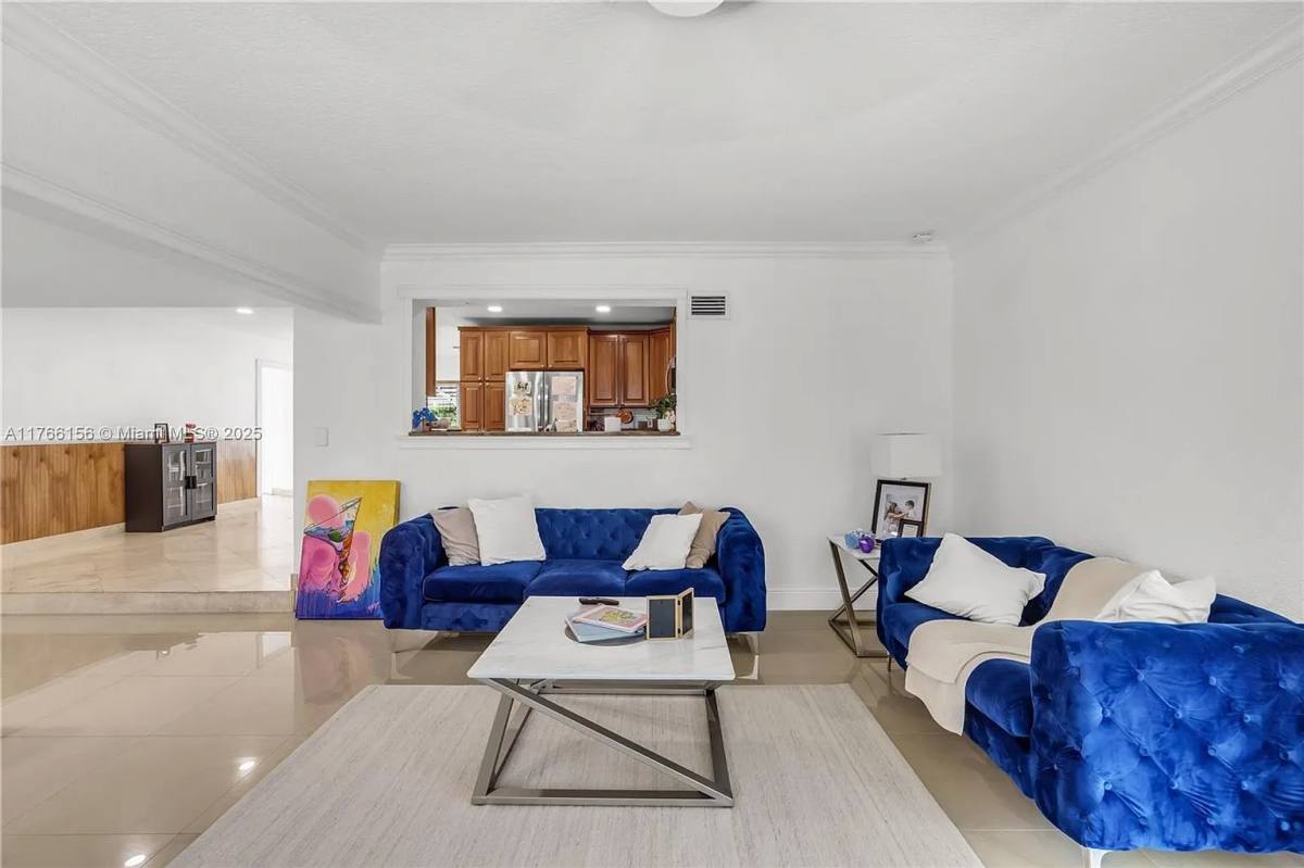 House for rent at 2424 NE 18th Ave, Fort Lauderdale, FL 33305
