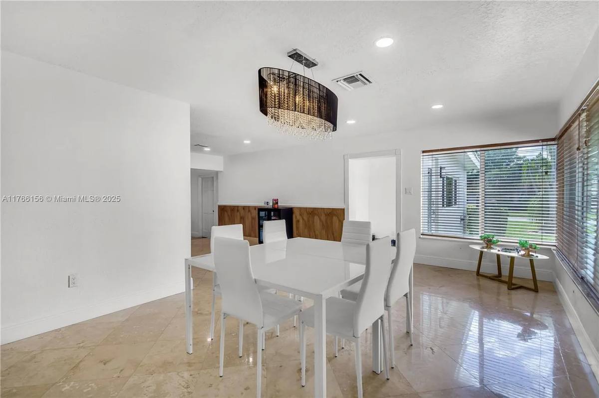 House for rent at 2424 NE 18th Ave, Fort Lauderdale, FL 33305