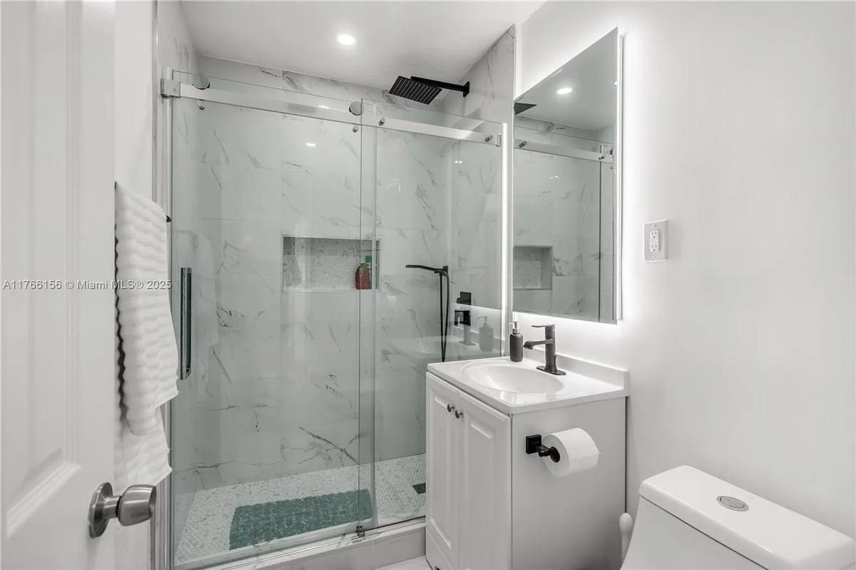 House for rent at 2424 NE 18th Ave, Fort Lauderdale, FL 33305