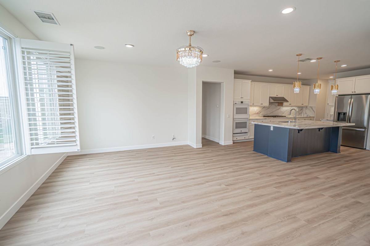 Apartment for rent at 19730 Byrne Place, Santa Clarita, CA 91350