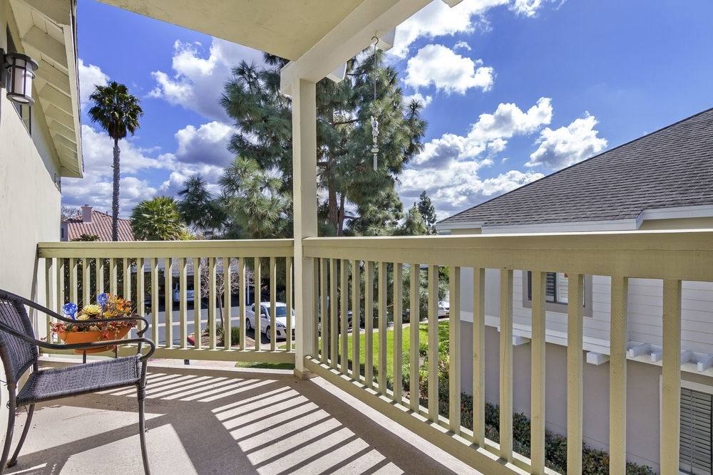 Apartment for rent at 12269 Carmel Vista Rd, San Diego, CA 92130