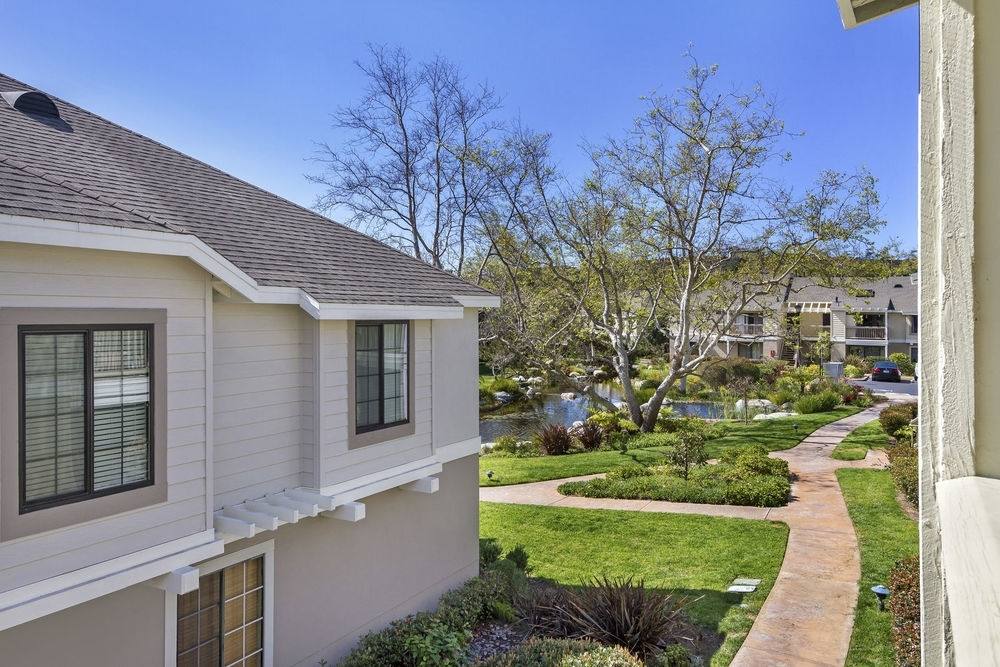 Apartment for rent at 12269 Carmel Vista Rd, San Diego, CA 92130