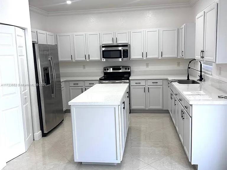 House for rent at 3530 W 88th St, Hialeah, FL 33018
