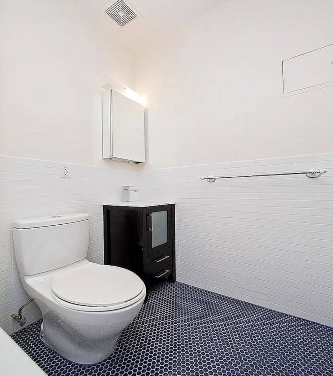 Apartment for rent at 344 E 55th St, New York, NY 10022