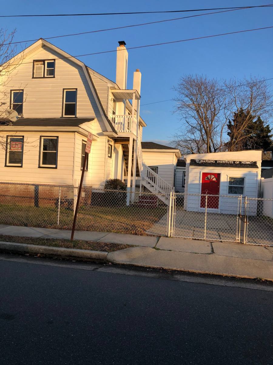 Apartment for rent at 1532 Emerson Ave - 2nd Floor, Atlantic City, NJ 08401
