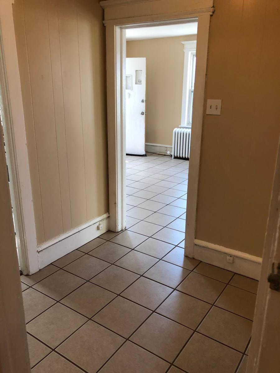 Apartment for rent at 1532 Emerson Ave - 2nd Floor, Atlantic City, NJ 08401