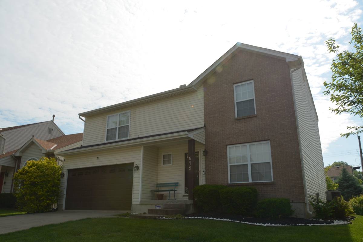 House for rent at 979 Kemper Meadow Dr, Cincinnati, OH 45240