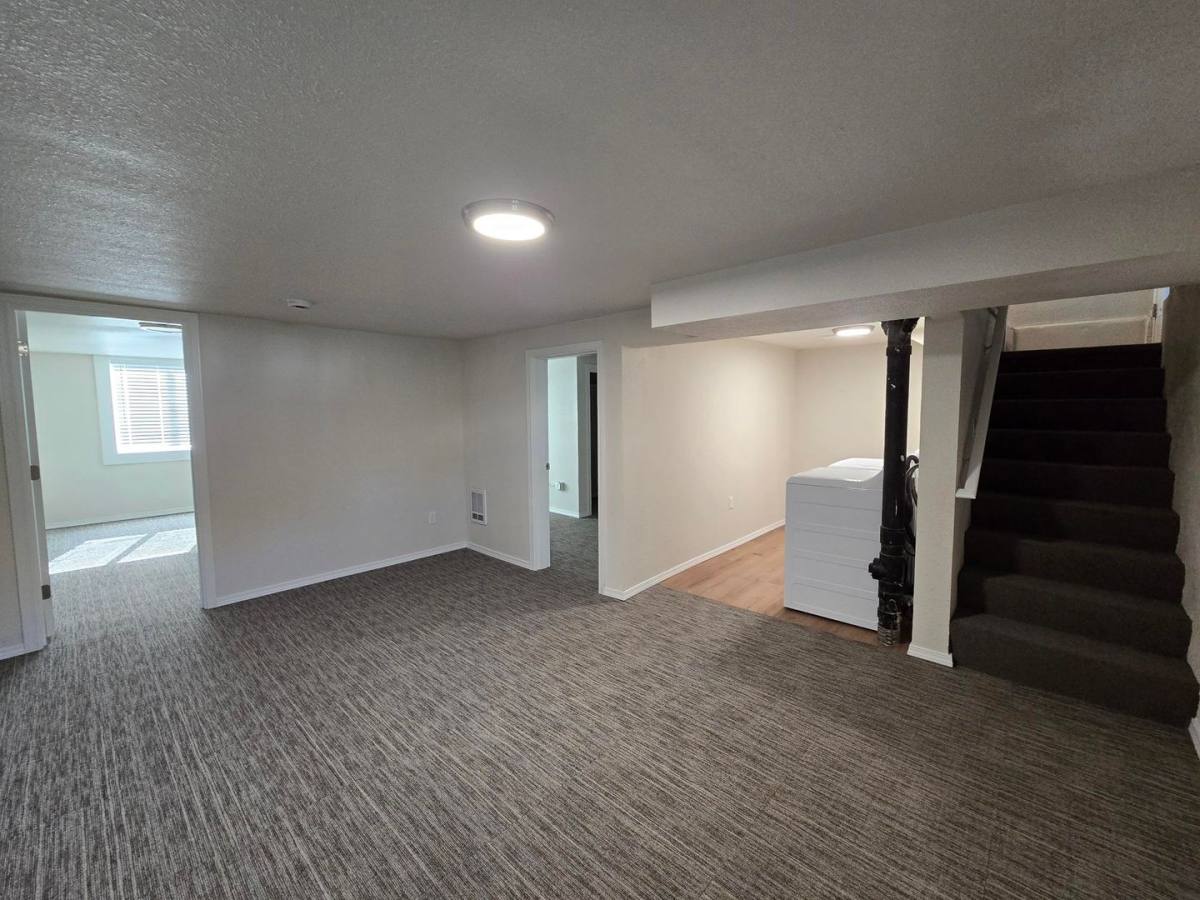 Townhouse for rent at 713 W Bonneville St, Pasco, WA 99301