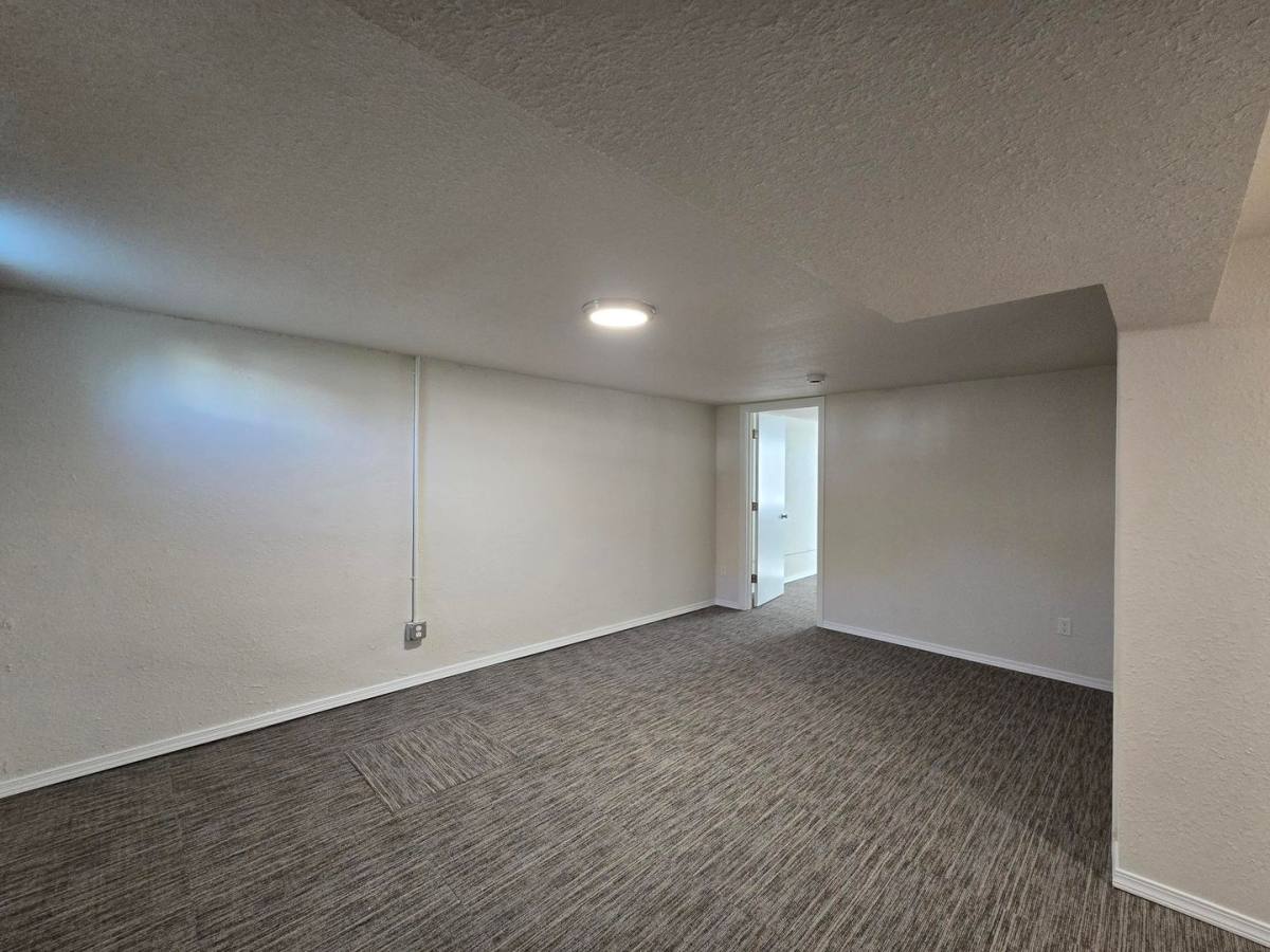 Townhouse for rent at 713 W Bonneville St, Pasco, WA 99301