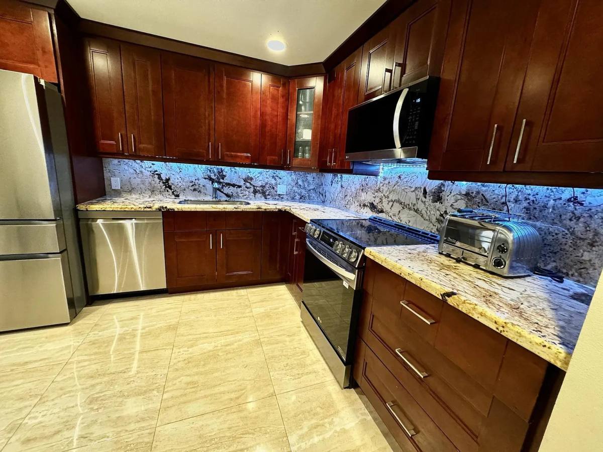 Apartment for rent at 5520 Coach House Circle, Boca Raton, FL 33486