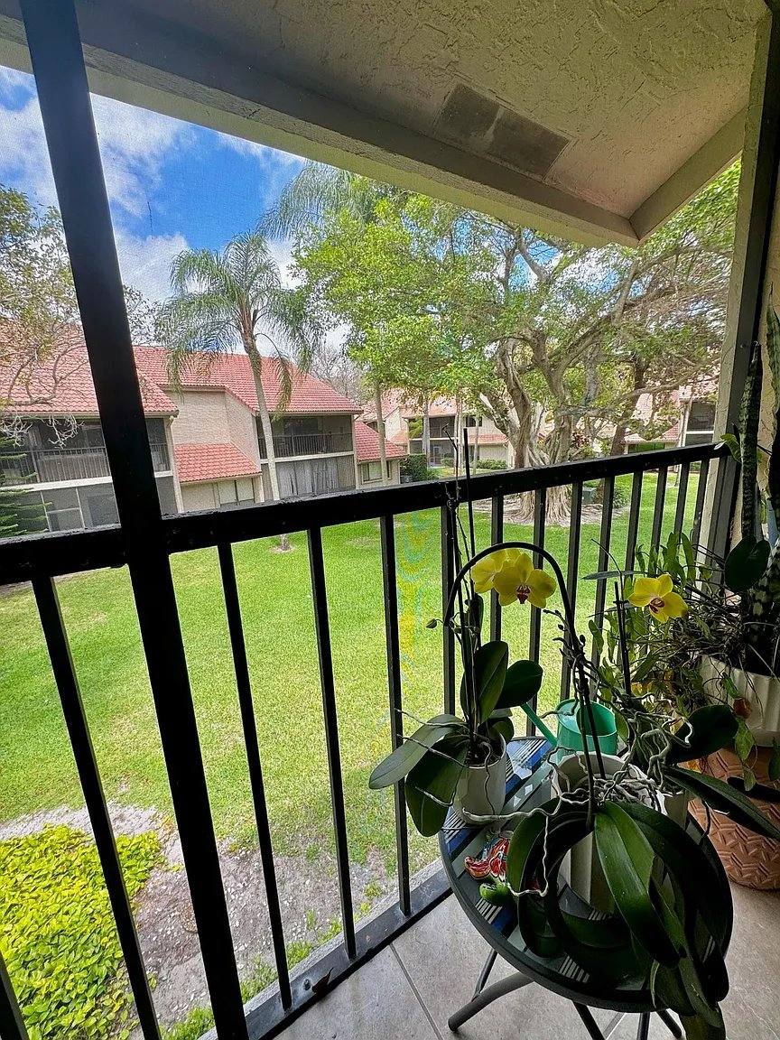Apartment for rent at 5520 Coach House Circle, Boca Raton, FL 33486