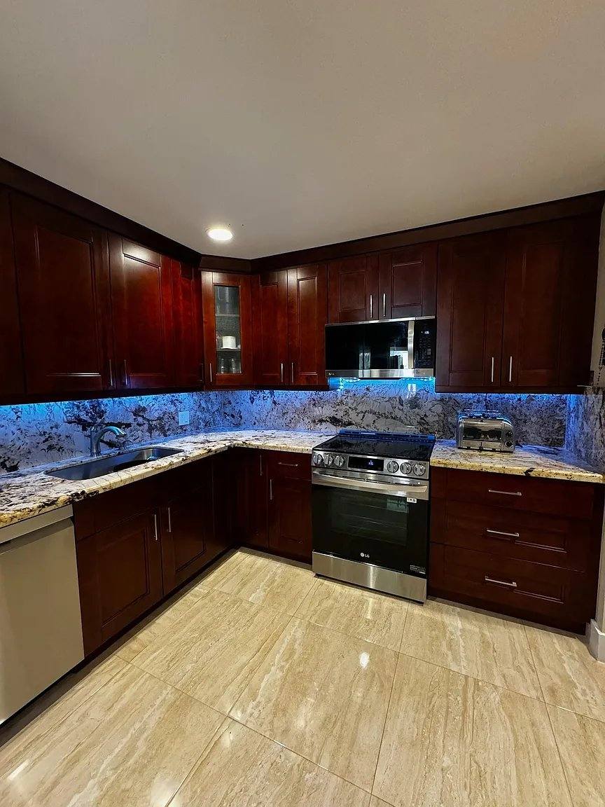 Apartment for rent at 5520 Coach House Circle, Boca Raton, FL 33486