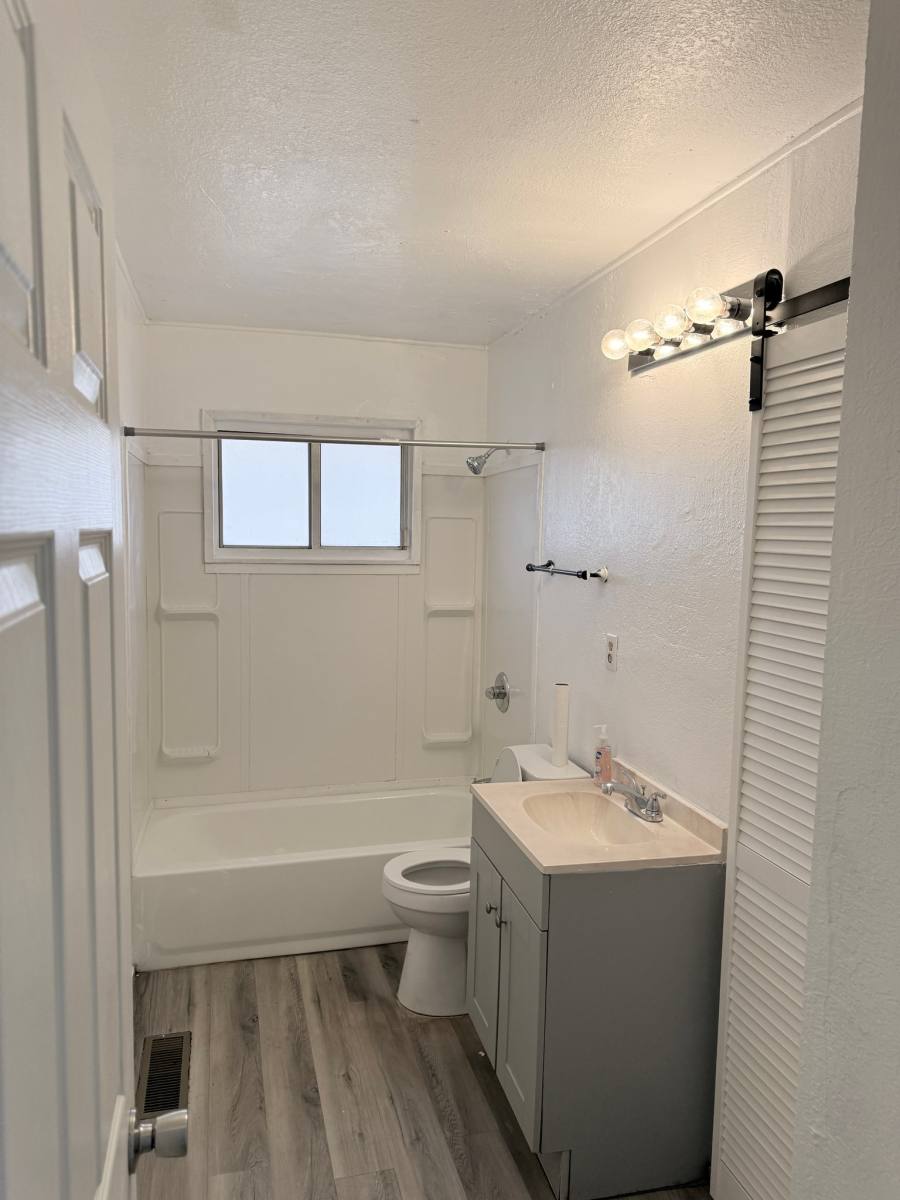 House for rent at 1595 Elaine St, Dayton, OH 45417