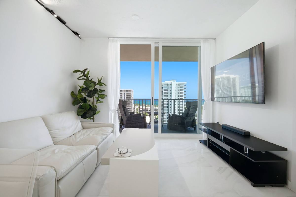 Apartment for rent at 3020 NE 32nd Ave #1407, Fort Lauderdale, FL 33308