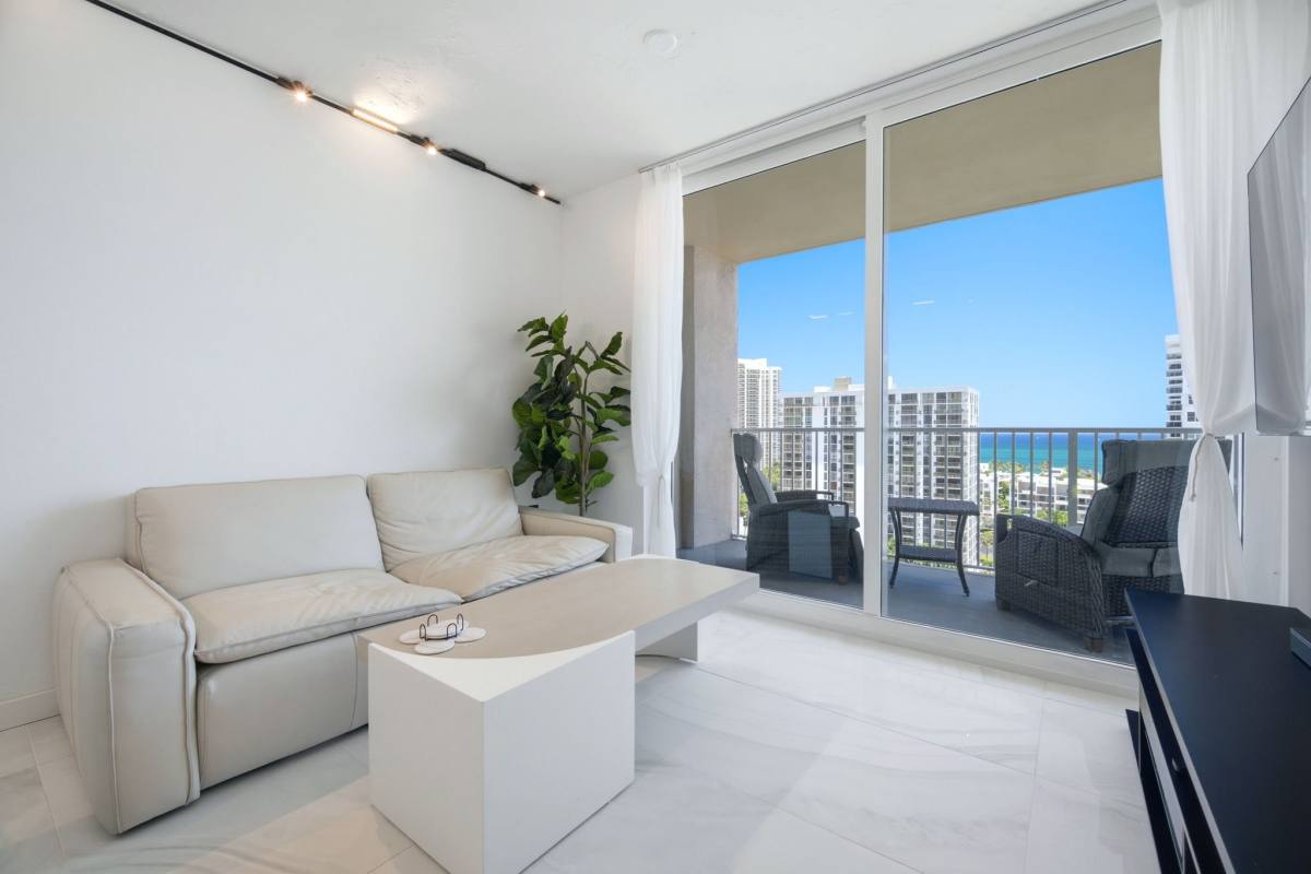 Apartment for rent at 3020 NE 32nd Ave #1407, Fort Lauderdale, FL 33308