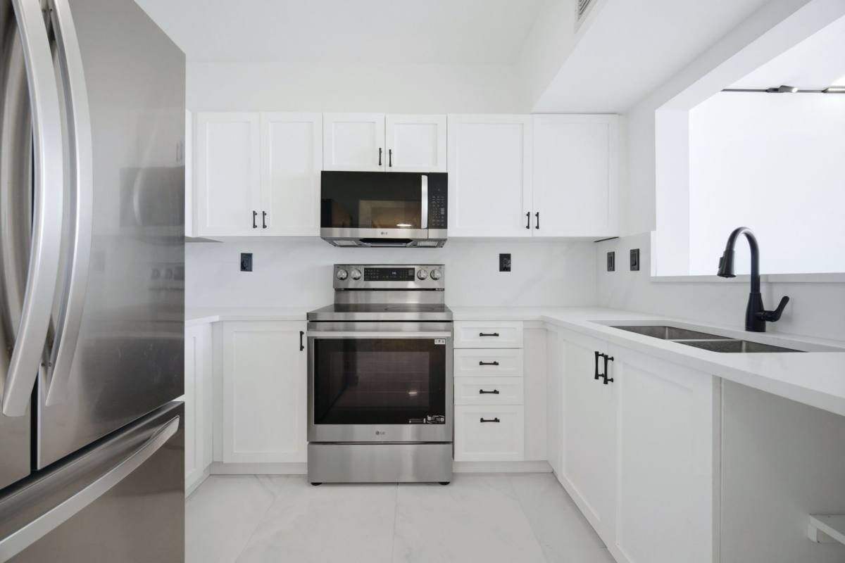 Apartment for rent at 3020 NE 32nd Ave #1407, Fort Lauderdale, FL 33308