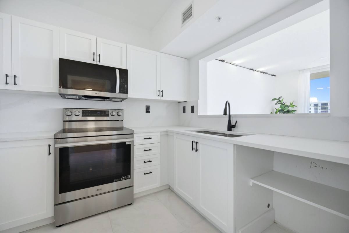 Apartment for rent at 3020 NE 32nd Ave #1407, Fort Lauderdale, FL 33308