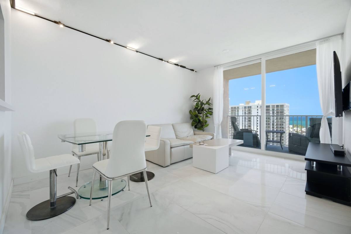 Apartment for rent at 3020 NE 32nd Ave #1407, Fort Lauderdale, FL 33308