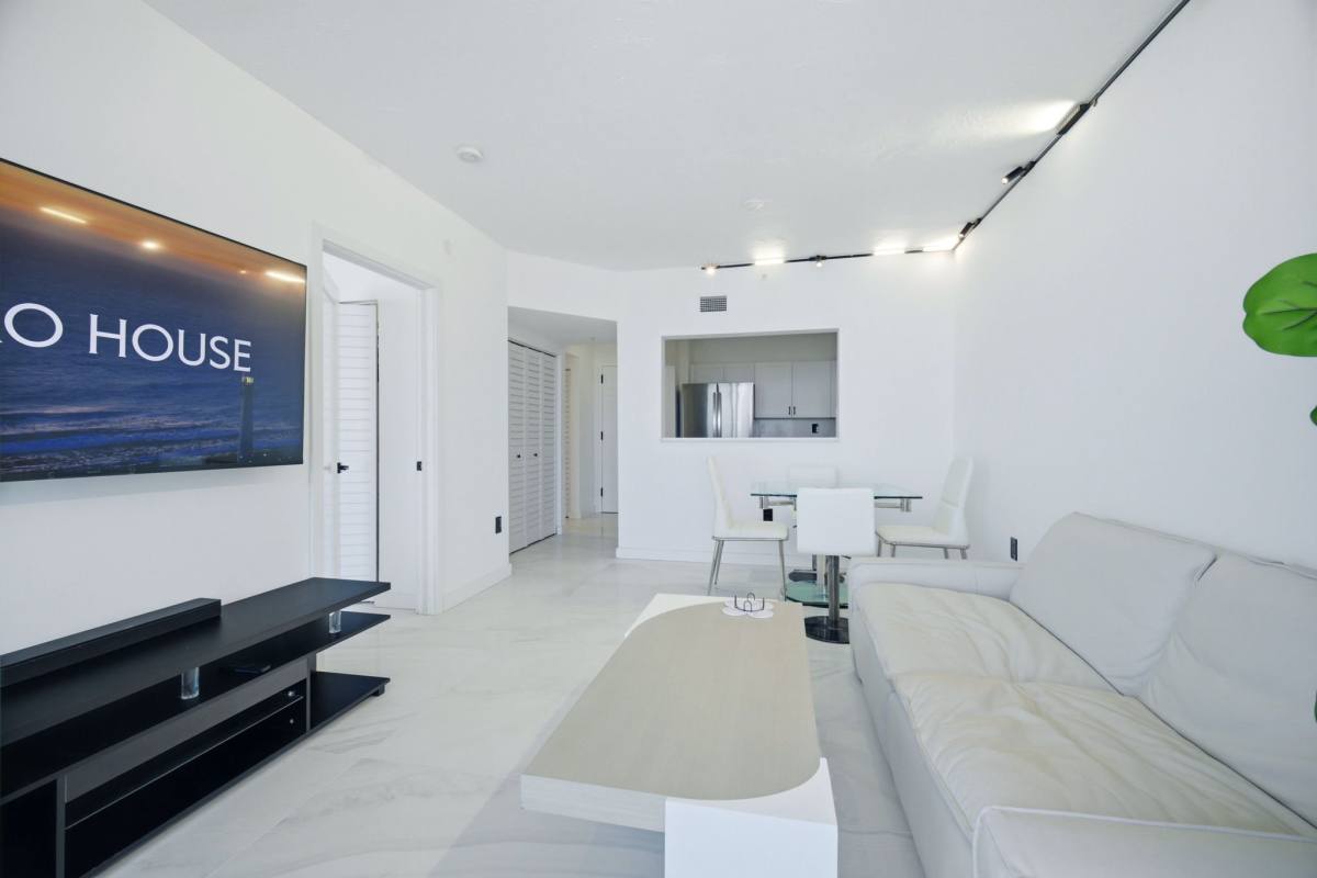 Apartment for rent at 3020 NE 32nd Ave #1407, Fort Lauderdale, FL 33308