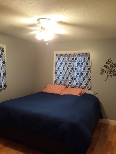 House for rent at 3134 Horseshoe Dr, Traverse City, MI 49684