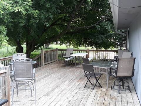 House for rent at 3134 Horseshoe Dr, Traverse City, MI 49684